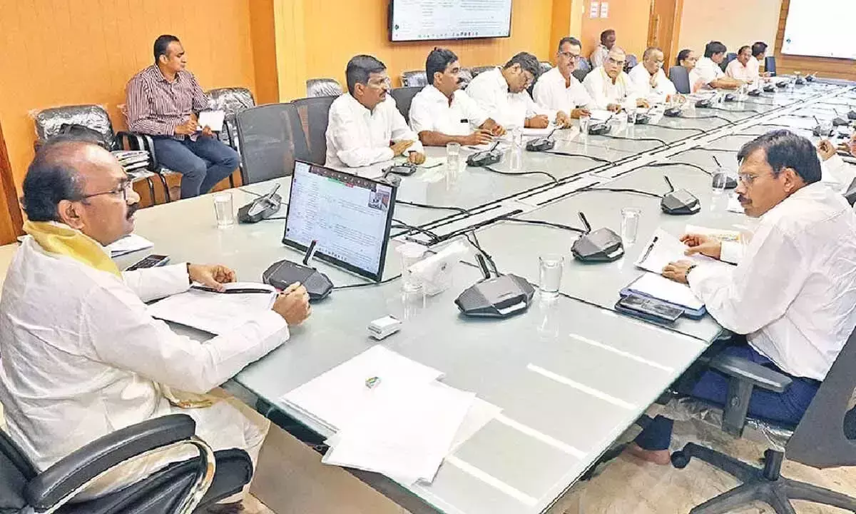 Andhra: टीडीपी नेता ने जगन के आरोपों को नकारा Andhra: टीडीपी नेता ने जगन के आरोपों को नकारा