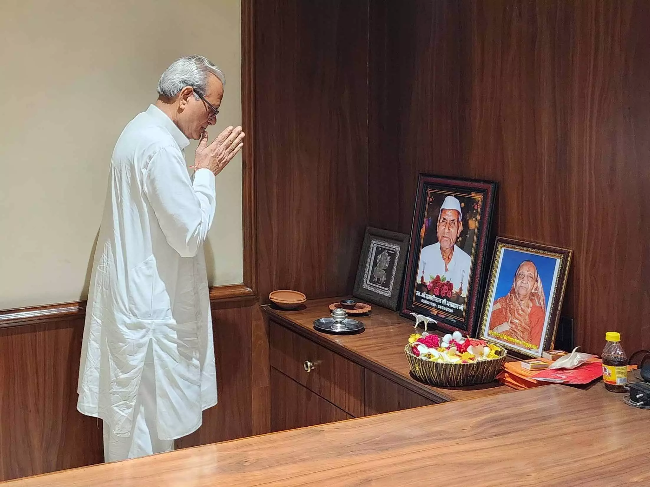 बृजमोहन के निवास पहुंचे RSS नेता बृजमोहन के निवास पहुंचे RSS नेता