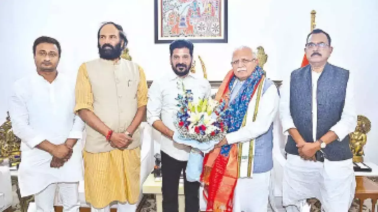 TG CM ने केंद्र से हैदराबाद मेट्रो चरण-2 परियोजना के लिए मंजूरी मांगी TG CM ने केंद्र से हैदराबाद मेट्रो चरण-2 परियोजना के लिए मंजूरी मांगी