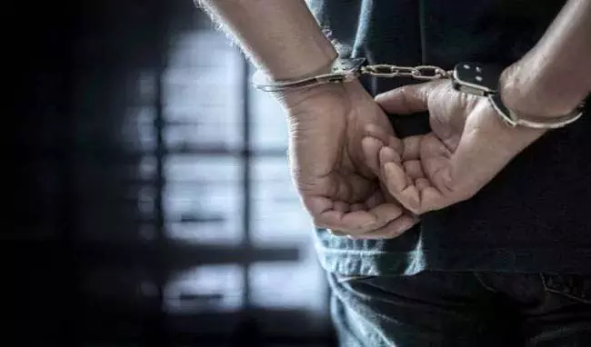 Telangana : सेना के नियंत्रण वाले इलाके में घुसपैठ करने के आरोप में चार गिरफ्तार Telangana : सेना के नियंत्रण वाले इलाके में घुसपैठ करने के आरोप में चार गिरफ्तार