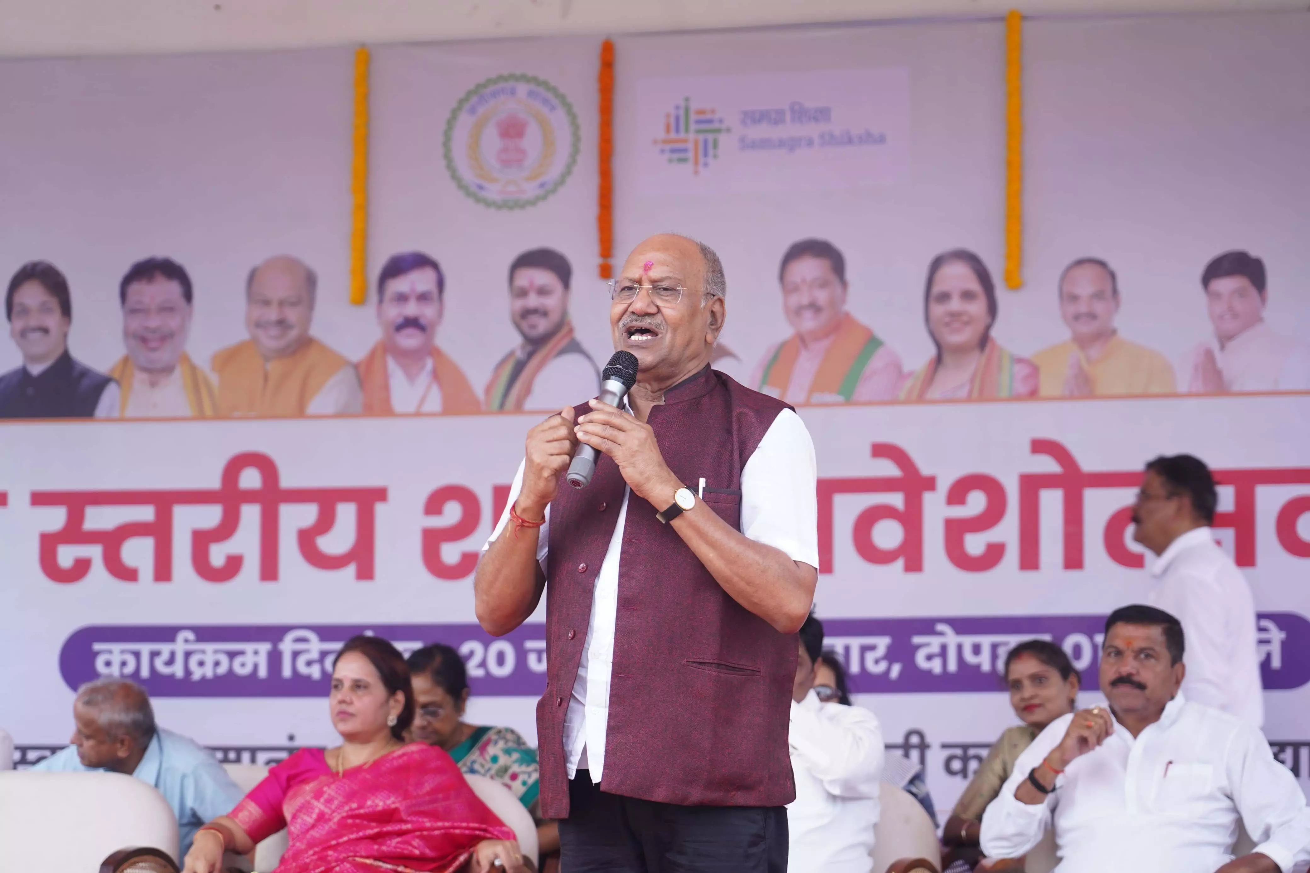 शिक्षा केवल किताबी ज्ञान नहीं, जीवन निर्माण का माध्यम बने: बृजमोहन अग्रवाल शिक्षा केवल किताबी ज्ञान नहीं, जीवन निर्माण का माध्यम बने: बृजमोहन अग्रवाल