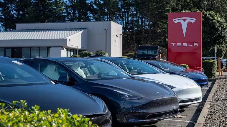 Tesla जुलाई में चीन में निर्मित इलेक्ट्रिक वाहनों के साथ भारत में शोरूम खोलने की तैयारी में Tesla जुलाई में चीन में निर्मित इलेक्ट्रिक वाहनों के साथ भारत में शोरूम खोलने की तैयारी में