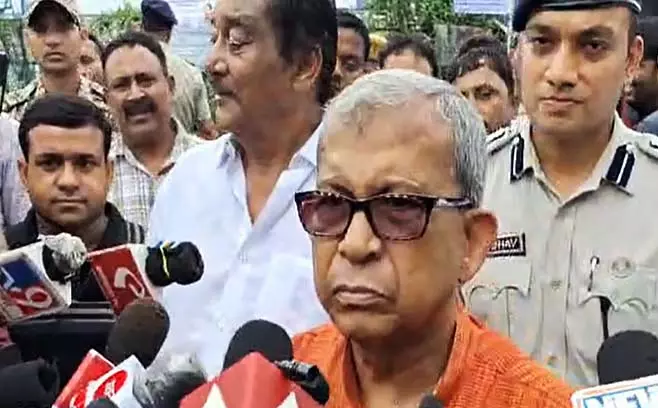 मानस ने दामोदर नदी में ड्रेजिंग को लेकर केंद्र पर फिर निशाना साधा मानस ने दामोदर नदी में ड्रेजिंग को लेकर केंद्र पर फिर निशाना साधा