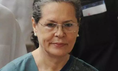 सोनिया गांधी को 4 दिन बाद अस्पताल से छुट्टी मिली
