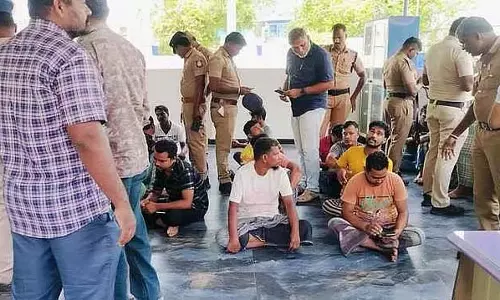 Tirupur : फर्जी आधार कार्ड के साथ काम करने के आरोप में 26 बांग्लादेशी गिरफ्तार