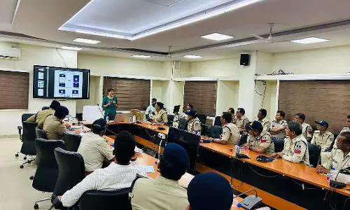 MP : उज्जैन में पुलिस कर्मियों को नए आपराधिक अधिनियम के क्रियान्वयन का प्रशिक्षण दिया गया MP : उज्जैन में पुलिस कर्मियों को नए आपराधिक अधिनियम के क्रियान्वयन का प्रशिक्षण दिया गया