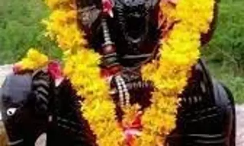 Shaniwar Upay: शनिवार को करें पीपल के पेड़ का ये उपाय, शनिदेव का मिलेगा आशीर्वाद, खुशियों से भर जाएगी झोली Shaniwar Upay: शनिवार को करें पीपल के पेड़ का ये उपाय, शनिदेव का मिलेगा आशीर्वाद, खुशियों से भर जाएगी झोली