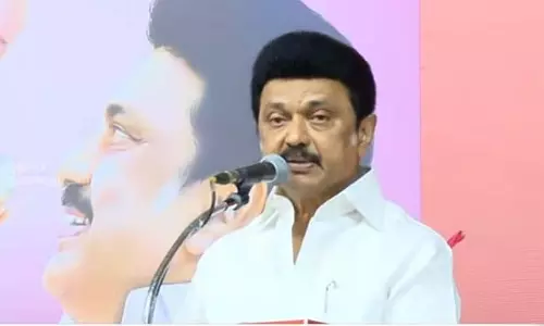 MK स्टालिन ने 3 निर्वाचन क्षेत्रों के प्रशासकों के साथ विचार-विमर्श किया