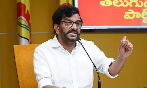 जगन ने पलनाडु में हिंसा भड़काई: MLA सोमिरेड्डी चंद्रमोहन रेड्डी जगन ने पलनाडु में हिंसा भड़काई: MLA सोमिरेड्डी चंद्रमोहन रेड्डी