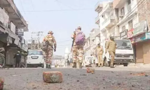 हाईकोर्ट ने बनभूलपुरा दंगा पीड़ित की मौत की एसआईटी जांच के आदेश दिए हाईकोर्ट ने बनभूलपुरा दंगा पीड़ित की मौत की एसआईटी जांच के आदेश दिए