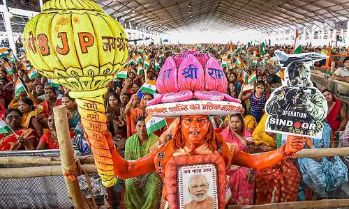 पीएम मोदी के ओडिशा दौरे से पहले कांग्रेस नेताओं को हिरासत में लिया, OPCC ने की आलोचना पीएम मोदी के ओडिशा दौरे से पहले कांग्रेस नेताओं को हिरासत में लिया, OPCC ने की आलोचना