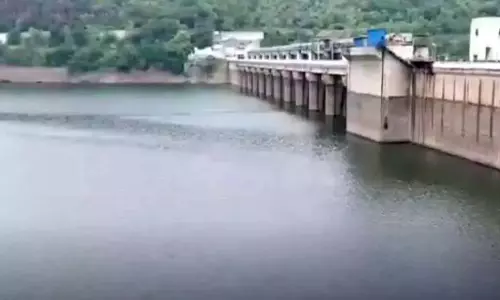 भारी बारिश के कारण श्रीशैलम जलाशय ओवरफ्लो हो गया