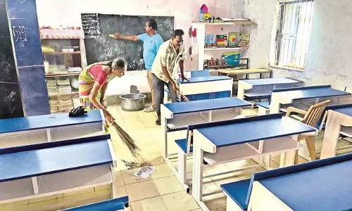 Odisha : तेलुगु माध्यम के छात्रों की संख्या में गिरावट Odisha : तेलुगु माध्यम के छात्रों की संख्या में गिरावट