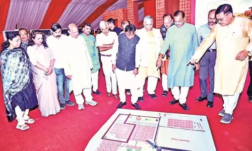 Odisha : सीएम ने जनता मैदान में व्यवस्थाओं का निरीक्षण किया