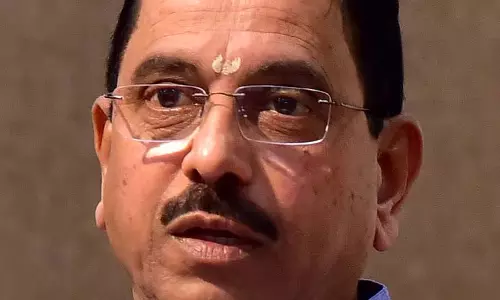 आवास में अल्पसंख्यकों के लिए आरक्षण में वृद्धि कानूनी लड़ाई पर विचार: Joshi आवास में अल्पसंख्यकों के लिए आरक्षण में वृद्धि कानूनी लड़ाई पर विचार: Joshi