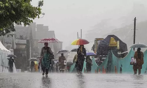 Himachal : बारिश के कारण कई स्थानों पर भूस्खलन, ऑरेंज अलर्ट जारी Himachal : बारिश के कारण कई स्थानों पर भूस्खलन, ऑरेंज अलर्ट जारी