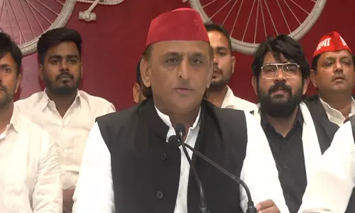 भाजपा सरकार शिक्षा और शिक्षक विरोधी है: Akhilesh Yadav