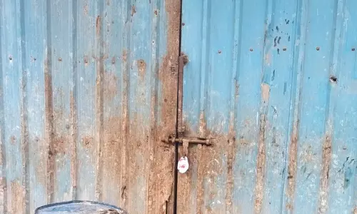 नगर निगम ने Yamunanagar में साबुन फैक्ट्री को सील किया नगर निगम ने Yamunanagar में साबुन फैक्ट्री को सील किया