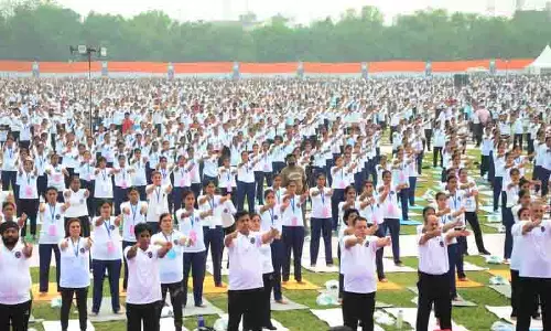 Jalandhar में सीएम दी योगशाला कार्यक्रम में 21,000 लोग शामिल हुए Jalandhar में सीएम दी योगशाला कार्यक्रम में 21,000 लोग शामिल हुए