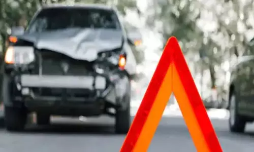 Purulia : सड़क हादसा, कार और ट्रक की टक्कर में 9 की दर्दनाक मौत