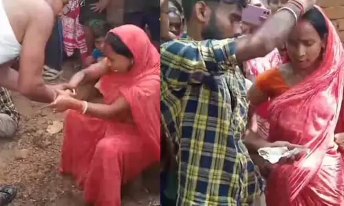 Jharkhand : अनोखी शादी, पति ने पत्नी को दिया प्यार निभाने का मौका Jharkhand : अनोखी शादी, पति ने पत्नी को दिया प्यार निभाने का मौका