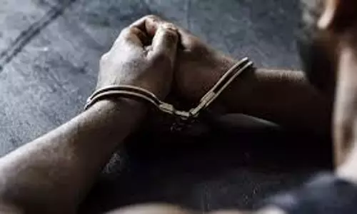 ANC की बड़ी कार्रवाई, 2 करोड़ की ड्रग्स जब्त; 3 तस्कर गिरफ्तार ANC की बड़ी कार्रवाई, 2 करोड़ की ड्रग्स जब्त; 3 तस्कर गिरफ्तार