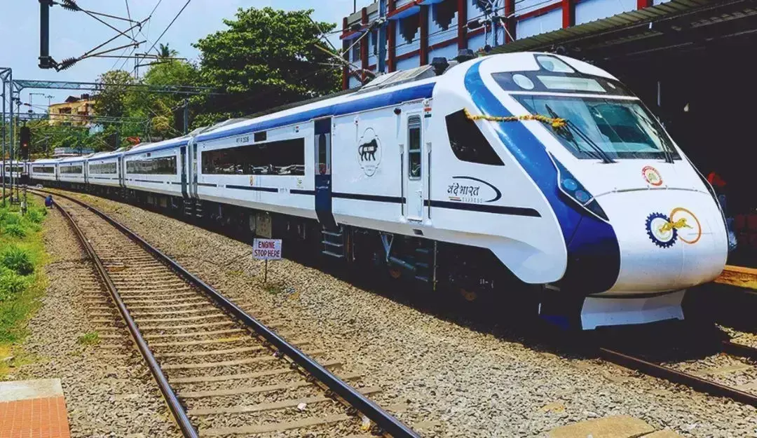 Ernakulam-बेंगलुरु इंटरसिटी एक्सप्रेस को तेज और सुरक्षित रेल यात्रा के लिए एलएचबी कोच में अपग्रेड किया