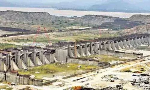 Telangana जागृति पोलावरम बैकवाटर प्रभाव, भद्राचलम मंदिर की चिंताओं पर गोलमेज सम्मेलन आयोजित करेगी Telangana जागृति पोलावरम बैकवाटर प्रभाव, भद्राचलम मंदिर की चिंताओं पर गोलमेज सम्मेलन आयोजित करेगी