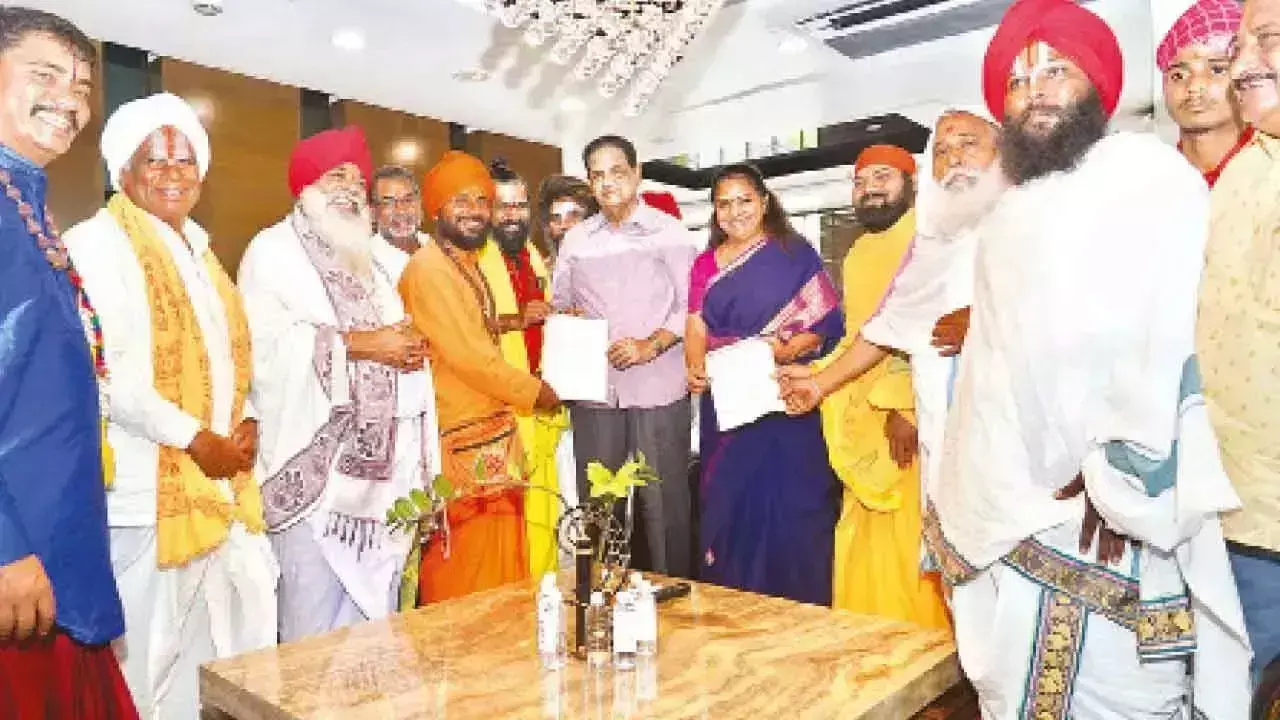 Telangana: कविता ने हाथीराम मठ में बंजारा पुजारियों द्वारा पूजा की वकालत की