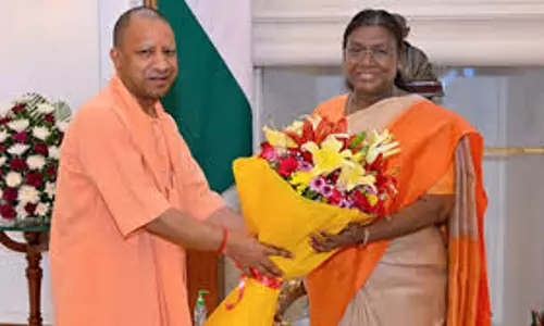 Lucknow: देशभर से नेताओं ने दी राष्ट्रपति द्रौपदी मुर्मू को जन्मदिन की बधाई