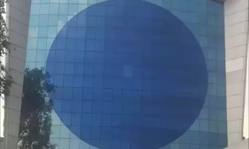 रायपुर : जन्म लेने के 9 घंटे बाद नवजात की मौत, डॉक्टरों पर लापरवाही का आरोप रायपुर : जन्म लेने के 9 घंटे बाद नवजात की मौत, डॉक्टरों पर लापरवाही का आरोप