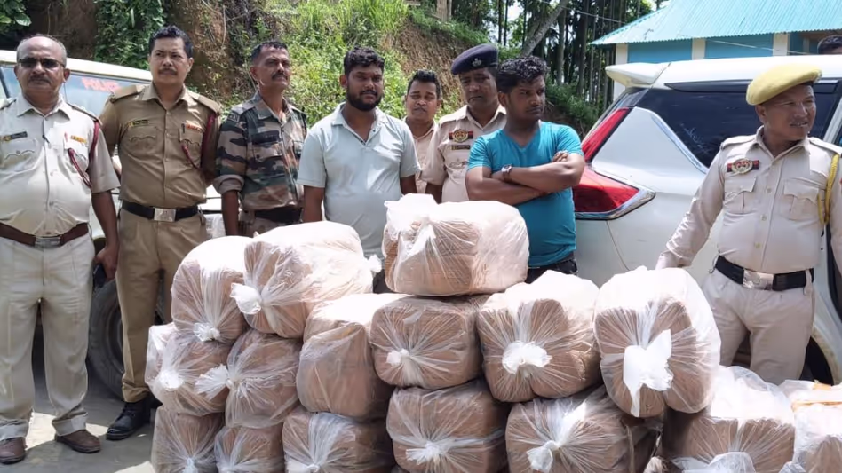 Tripura  पुलिस ने 45 लाख रुपये मूल्य का 450 किलोग्राम गांजा जब्त