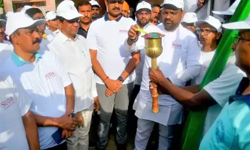 Telangana : करीमनगर में ओलंपिक डे रन