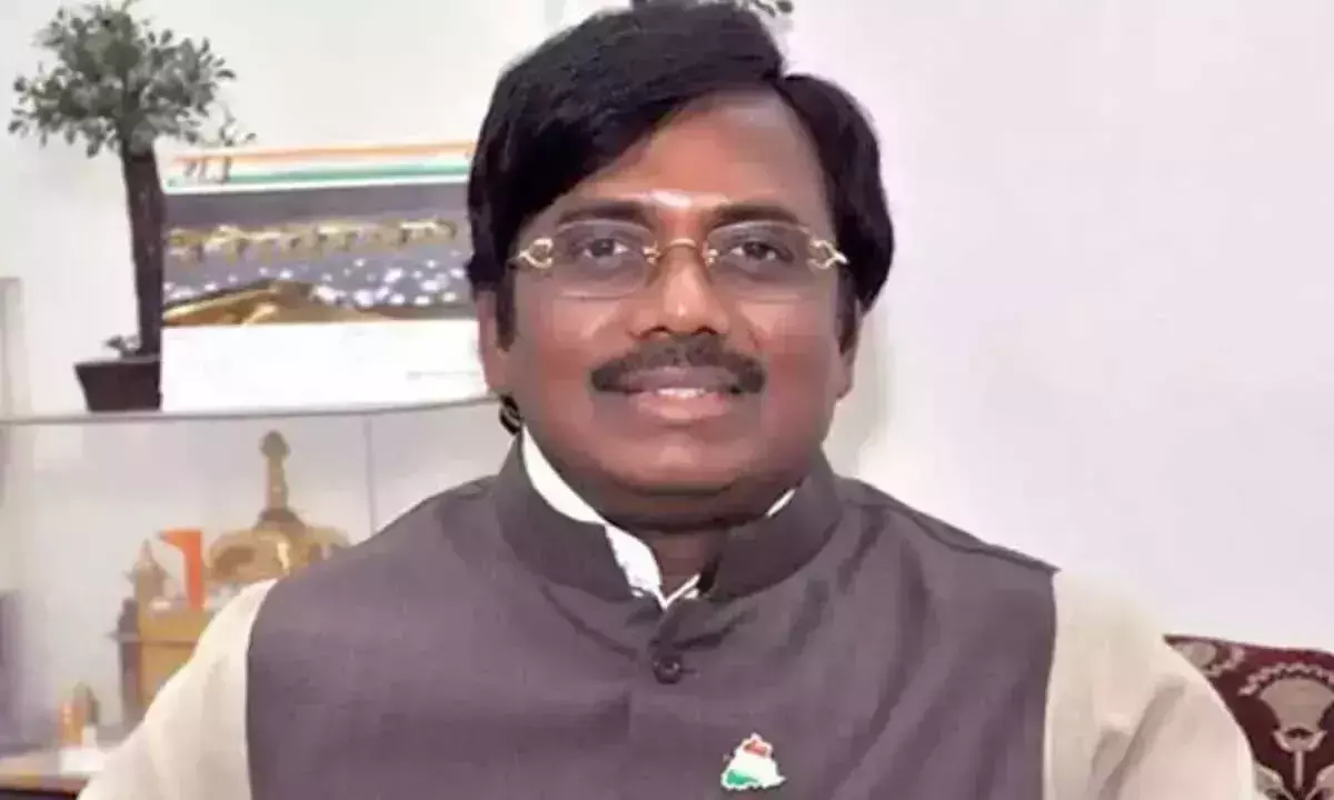 Telangana के मंत्री विवेक वेंकटस्वामी ने गरीबों के लिए सरकार की कल्याणकारी पहलों पर प्रकाश डाला