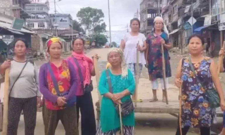 Manipur: आदिवासी महिला की मौत के बाद कुकी-ज़ो क्षेत्र बंद