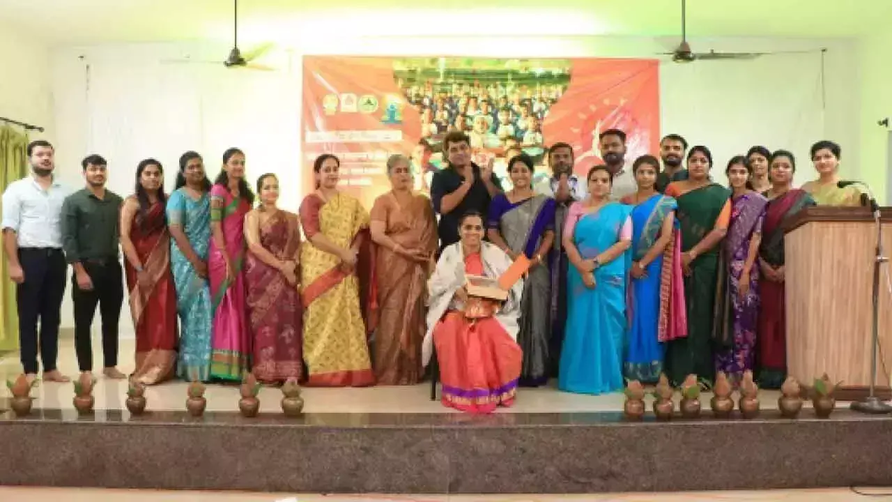 Karnataka: मूडबिद्री में तीन दिवसीय युवा योग महोत्सव आयोजित Karnataka: मूडबिद्री में तीन दिवसीय युवा योग महोत्सव आयोजित