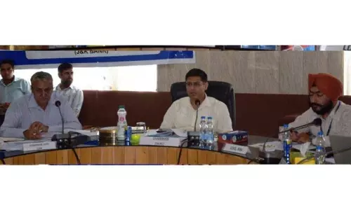 DDC पुंछ ने बैंकों के प्रदर्शन की समीक्षा की DDC पुंछ ने बैंकों के प्रदर्शन की समीक्षा की