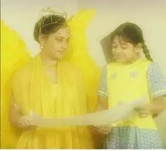 Entertainment: क्या आपको 90 के दशक की सोनपरी याद है,जानिए अब वह कहां है Entertainment: क्या आपको 90 के दशक की सोनपरी याद है,जानिए अब वह कहां है