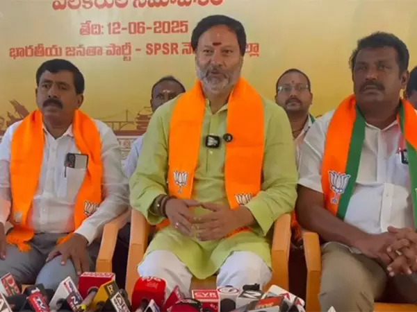 BJP के भानुप्रकाश रेड्डी ने जगन के शासन की आलोचना की BJP के भानुप्रकाश रेड्डी ने जगन के शासन की आलोचना की