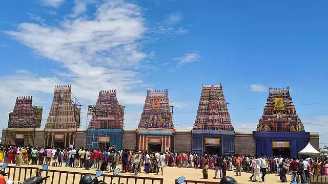 Tamil Nadu: मुरुगन राजनीति चल रही है Tamil Nadu: मुरुगन राजनीति चल रही है