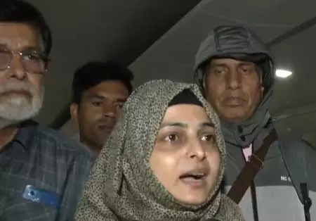 ऑपरेशन सिंधु: 290 भारतीयों को लेकर वापस लौटी तीसरी स्पेशल फ्लाइट, वतन लौटने पर लगे हिंदुस्तान जिंदाबाद के नारे ऑपरेशन सिंधु: 290 भारतीयों को लेकर वापस लौटी तीसरी स्पेशल फ्लाइट, वतन लौटने पर लगे हिंदुस्तान जिंदाबाद के नारे