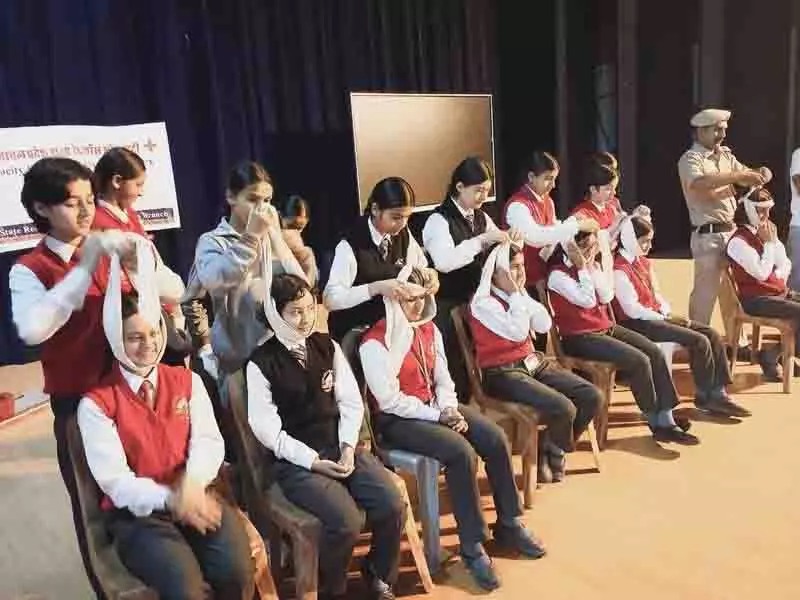 Himachal: प्राथमिक चिकित्सा प्रशिक्षण कार्यक्रम आयोजित Himachal: प्राथमिक चिकित्सा प्रशिक्षण कार्यक्रम आयोजित