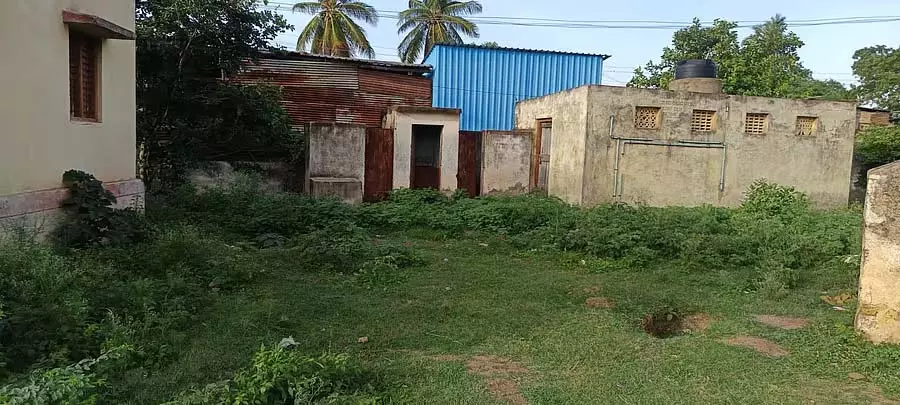 Karnataka : स्कूलों में बच्चों की अधिकतम संख्या, शौचालय की न्यूनतम सुविधा Karnataka : स्कूलों में बच्चों की अधिकतम संख्या, शौचालय की न्यूनतम सुविधा