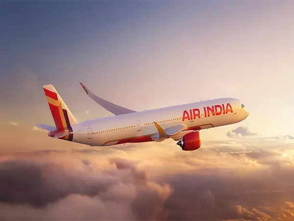 समय सीमा पार उड़ान पर Air India को नोटिस समय सीमा पार उड़ान पर Air India को नोटिस