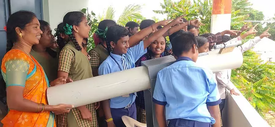 Chamarajanagar : सरकारी स्कूल में डिजिटल शिक्षा Chamarajanagar : सरकारी स्कूल में डिजिटल शिक्षा