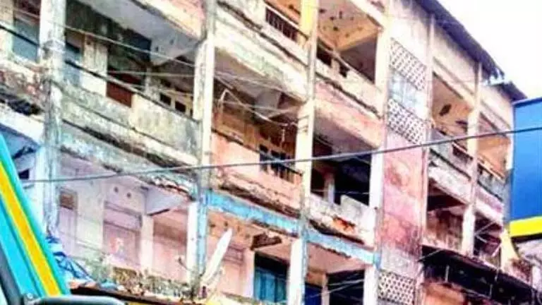 पणजी की 16 इमारतें असुरक्षित घोषित: CCP ध्वस्त करने या पुनर्निर्माण पर विचार पणजी की 16 इमारतें असुरक्षित घोषित: CCP ध्वस्त करने या पुनर्निर्माण पर विचार