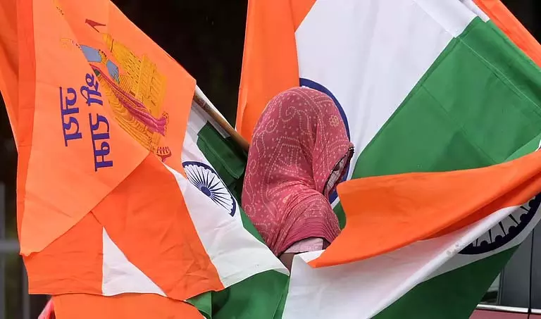 भारत के राष्ट्रीय ध्वज की जगह भगवा झंडा लगाया जाना चाहिए: N Sivarajan भारत के राष्ट्रीय ध्वज की जगह भगवा झंडा लगाया जाना चाहिए: N Sivarajan