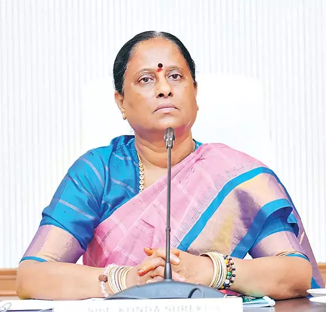 भद्रकाली देवी बोनालु ने स्थगित किया: Minister Surekha भद्रकाली देवी बोनालु ने स्थगित किया: Minister Surekha