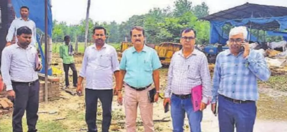 Bareilly: शासन से आई टीम ने मीरगंज की गोशालाओं का किया निरीक्षण Bareilly: शासन से आई टीम ने मीरगंज की गोशालाओं का किया निरीक्षण