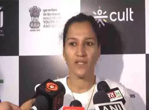 हमें योग को अपने दैनिक जीवन का हिस्सा बनाना चाहिए: अंतर्राष्ट्रीय योग दिवस पर रानी रामपाल हमें योग को अपने दैनिक जीवन का हिस्सा बनाना चाहिए: अंतर्राष्ट्रीय योग दिवस पर रानी रामपाल